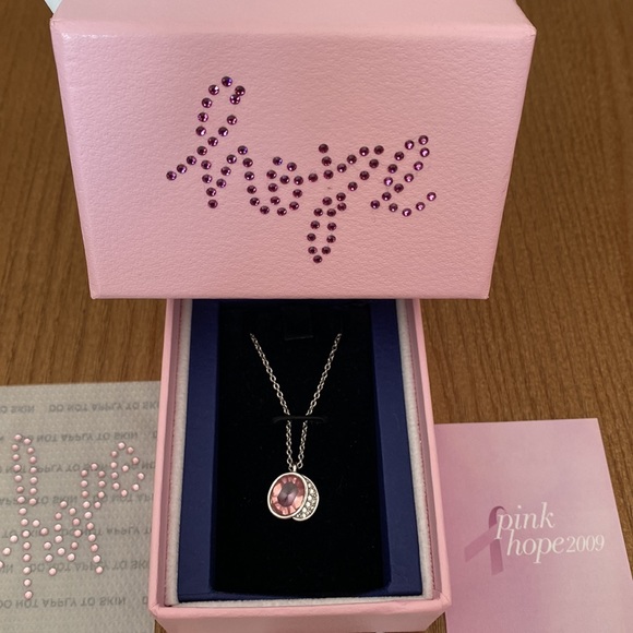 Rare. Retired Swarovski Breast Cancer Awareness 2009 Pink Hope Necklace. NIB - Picture 15 of 17